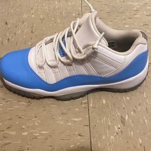 Jordan 11 Retro low
